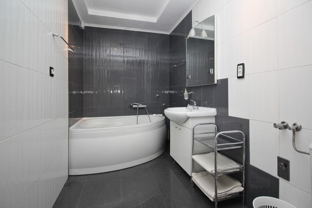 Apartment Drazen Šilo Chambre photo