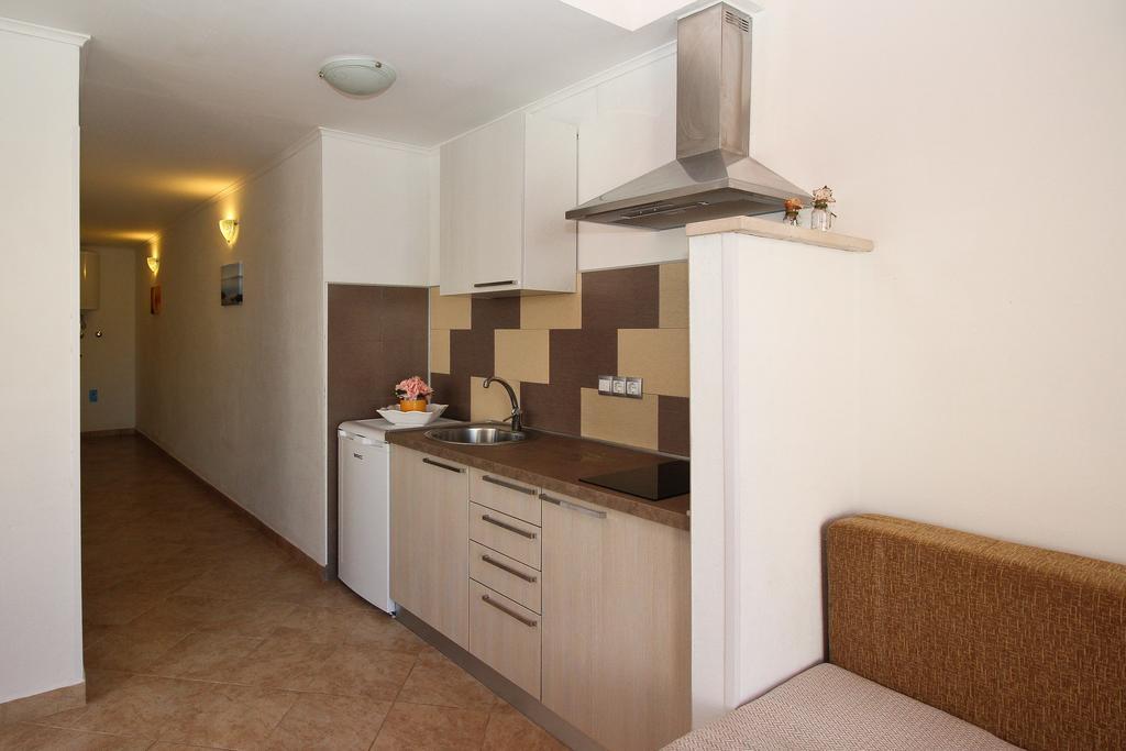 Apartment Drazen Šilo Extérieur photo